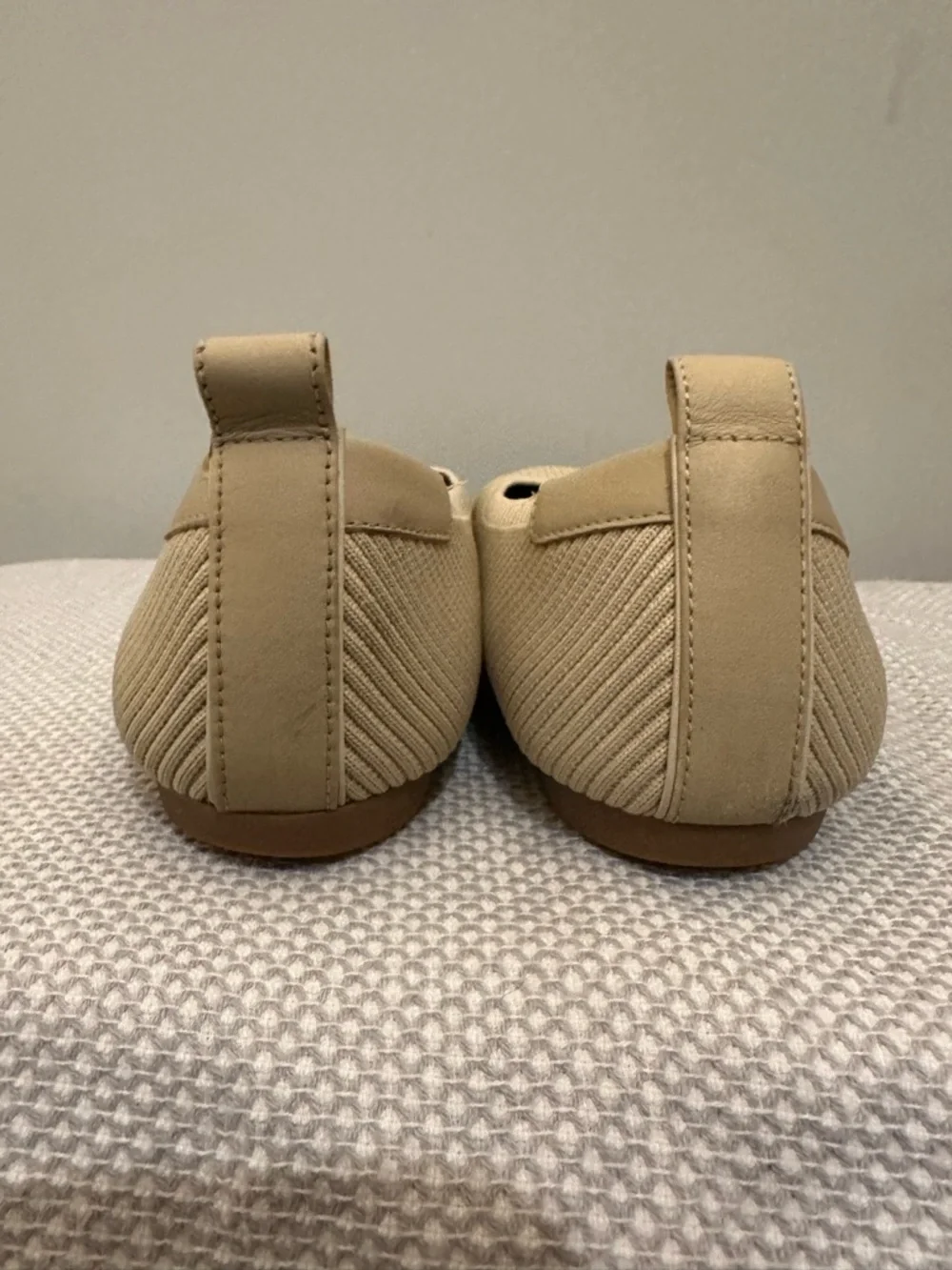 Everlane Day Glove ReKnit Ballet Flats Beige Ribbed Knit Size 8 Comfort EUC